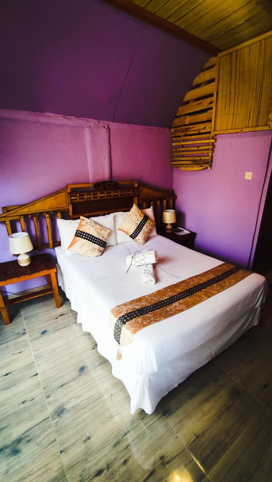 Elephant Trail Guesthouse And Backpackers Kasane Pokoj fotografie