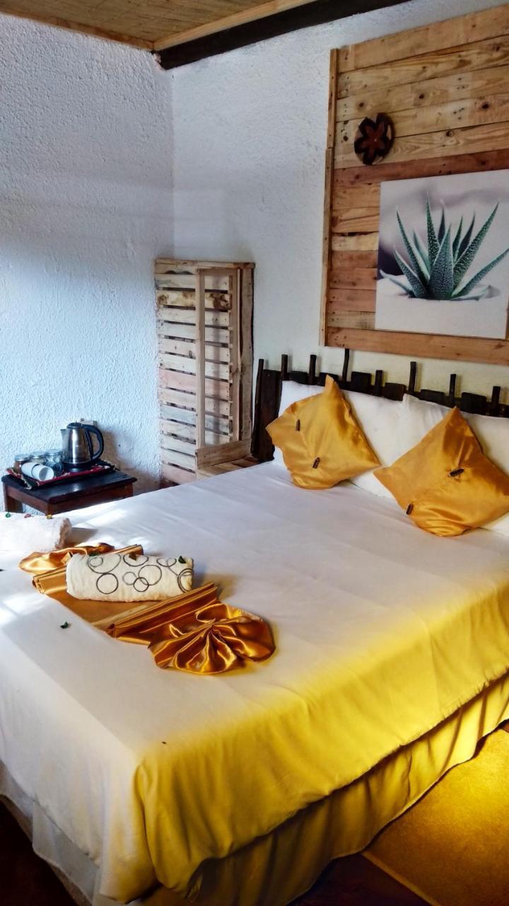 Elephant Trail Guesthouse And Backpackers Kasane Exteriér fotografie